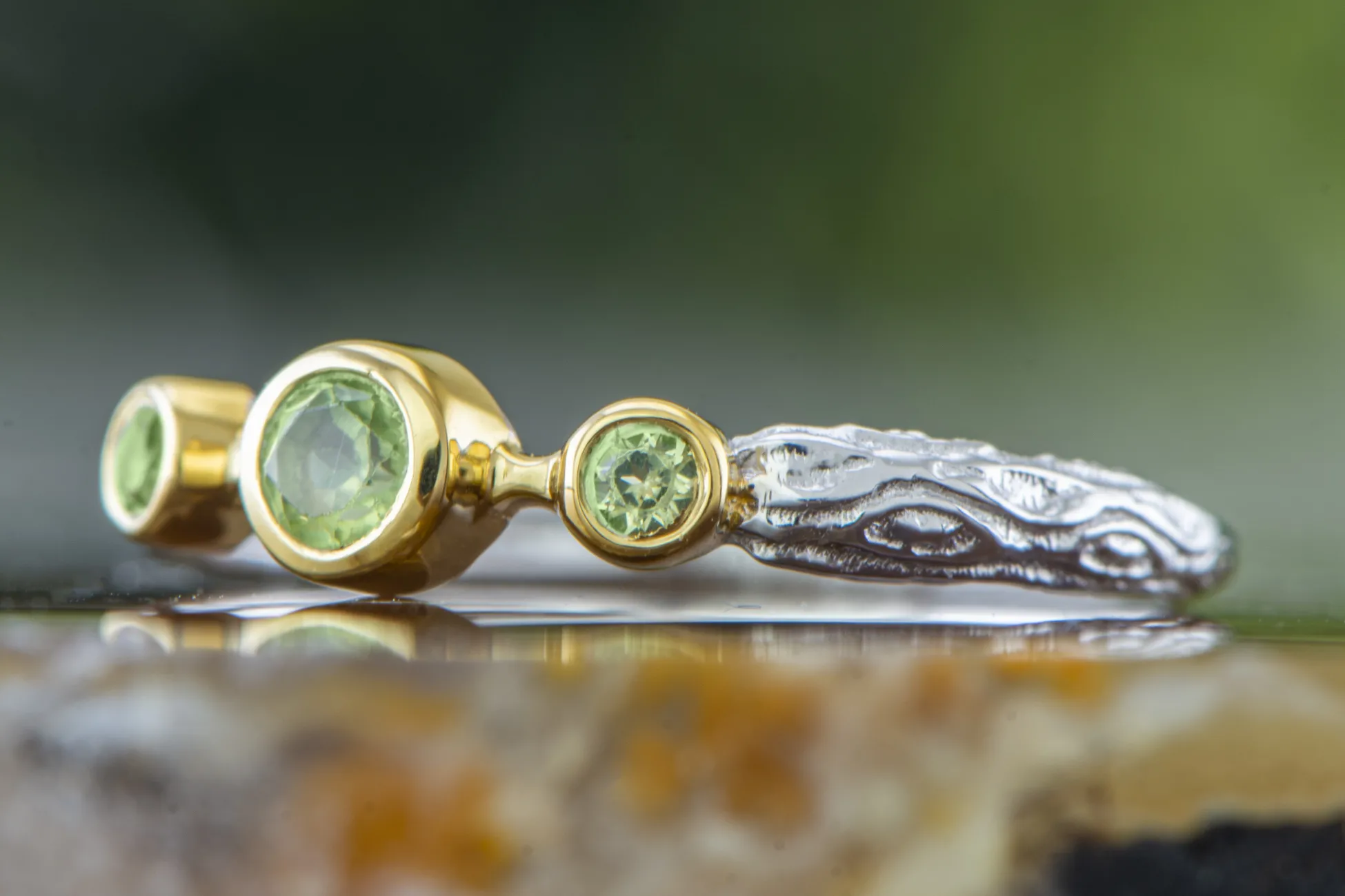 Сребърен пръстен с Перидот